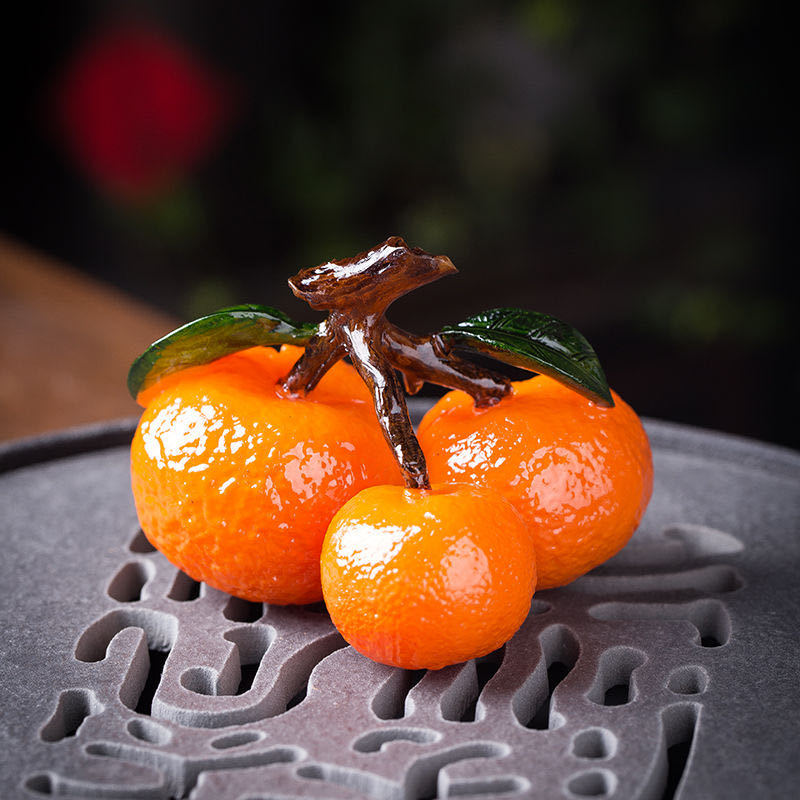 Watering the color-changing tea and playing tea.