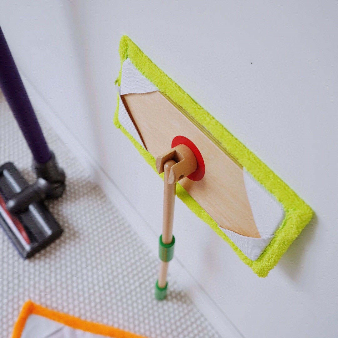Play house toy cleaning Korea cleaning mop.