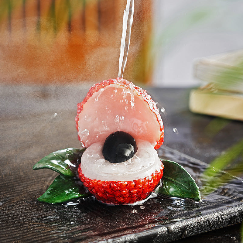 Watering the color-changing tea and playing tea.