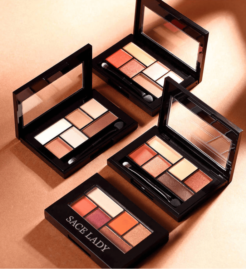 Enchanting Matte Beauty: A Palette of Passionate Colors | makeup | Introducing our enchanting Matte Portable Makeup Palette, a mesmerizing collection of 6 intense colo