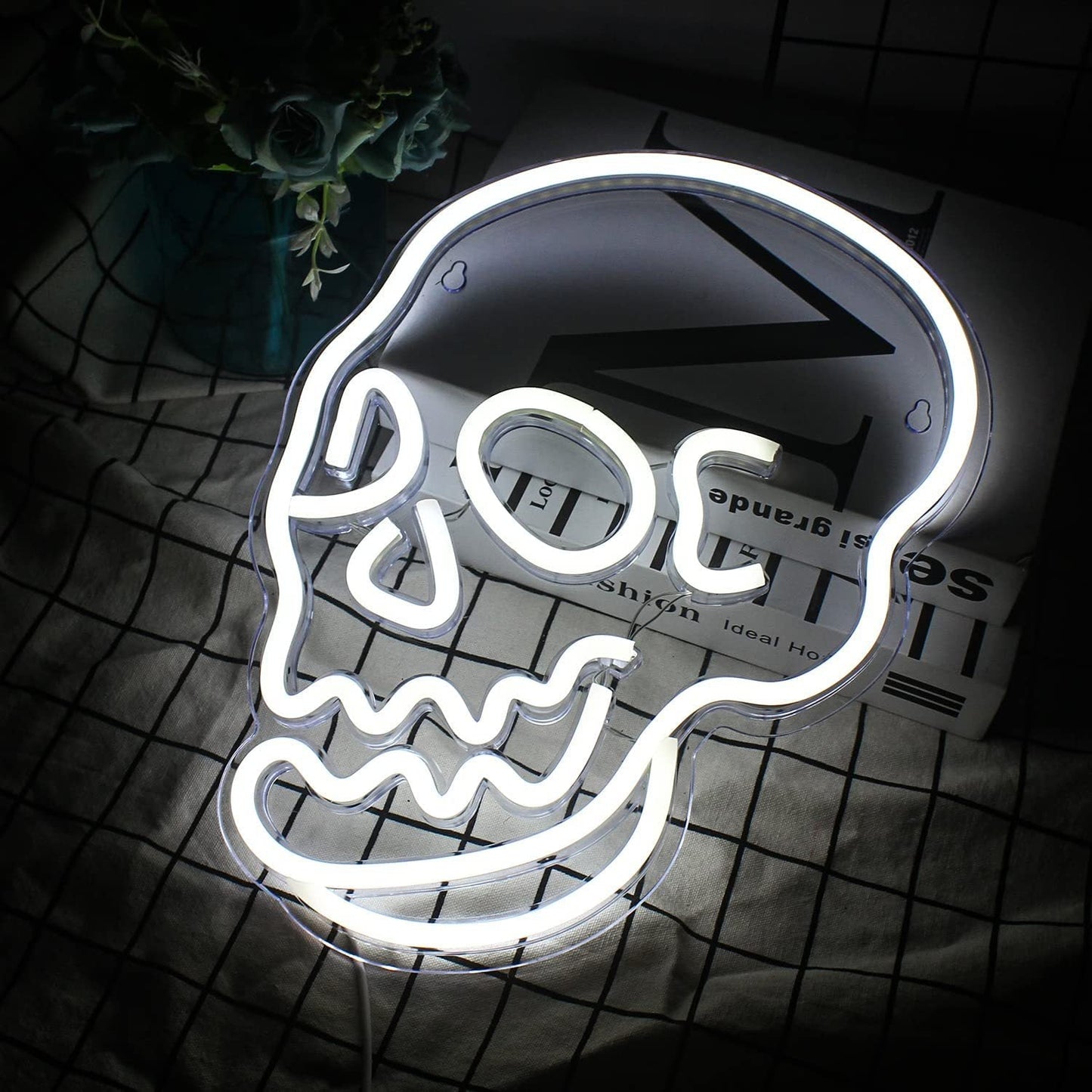 Halloween Decoration LED Neon Skull | Halloween Decoration LED Neon Skull |
Product information:
Power: 5V
Input voltage: ≤ 36
Shell material: PVC
Light color: