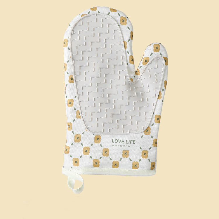 Anti-Scalding Microwave Cotton Non-Slip Insulation Gloves Oven Mitts Kitchen Heat Resistant Thickened Cotton Heat Insulation Microwave Oven Oven Anti Scalding Household Gloves Baking Tools | Insulation Gloves |
Oven Mitts: The outer layer of oven mitt is twill cloth and the inner layer is made of cotton. The