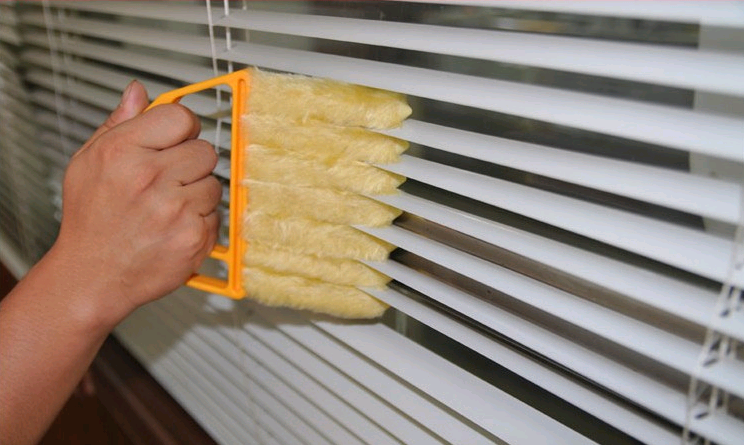 Venetian Blind Cleaning Brush Cleaning Brush Cleaning Brush Removable and Washable Blinds Brush | cleaning tool | Introducing the Venetian Blind Cleaning Brush - the ultimate cleaning tool for all types of blinds.