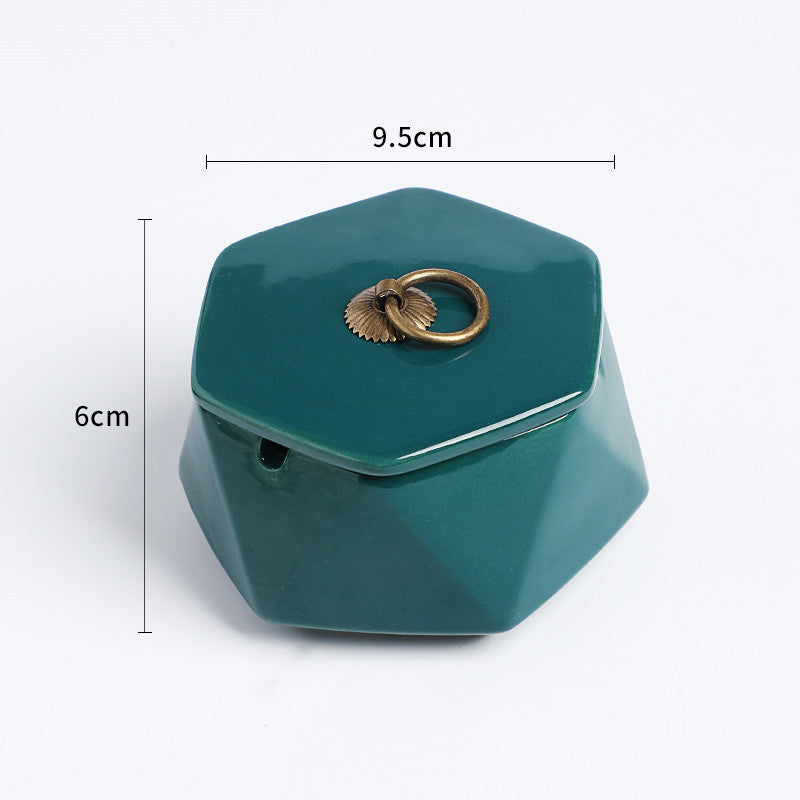 Ceramic Ashtray With Lid Creative Personality Fashion Office Anti Fly Ash Size Size Living Room Home European Trend