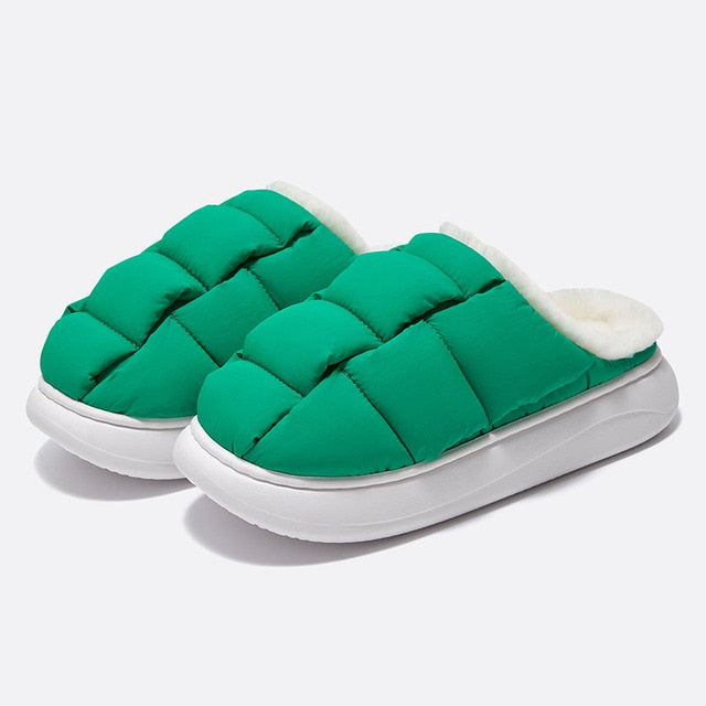 Luxury Plush Winter Home Slippers: Ultimate Warmth and Style | Introducing our Winter Warm Home Slippers, the ultimate solution to keep your feet luxuriously warm