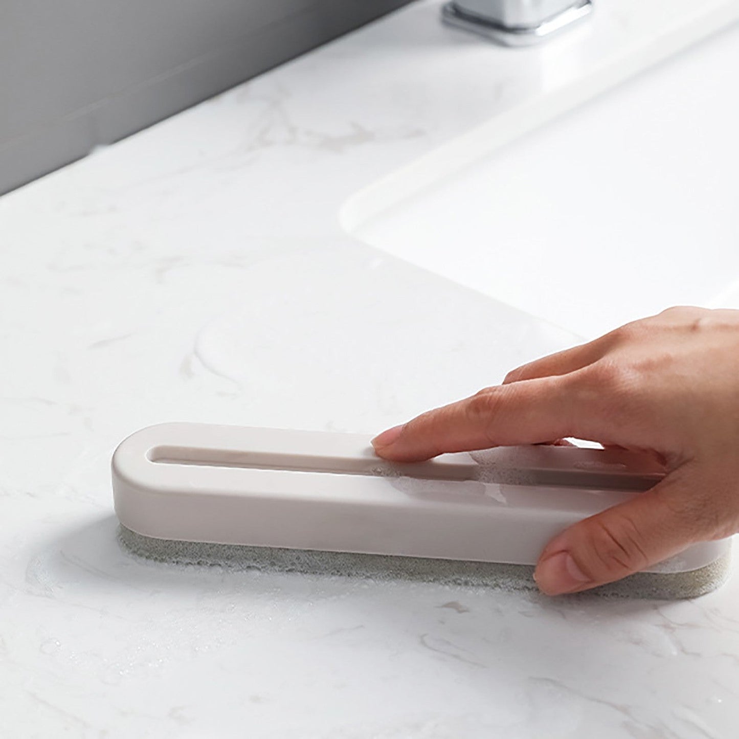 uk gadget Glass Wiper Scraper