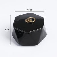 Ceramic Ashtray With Lid Creative Personality Fashion Office Anti Fly Ash Size Size Living Room Home European Trend