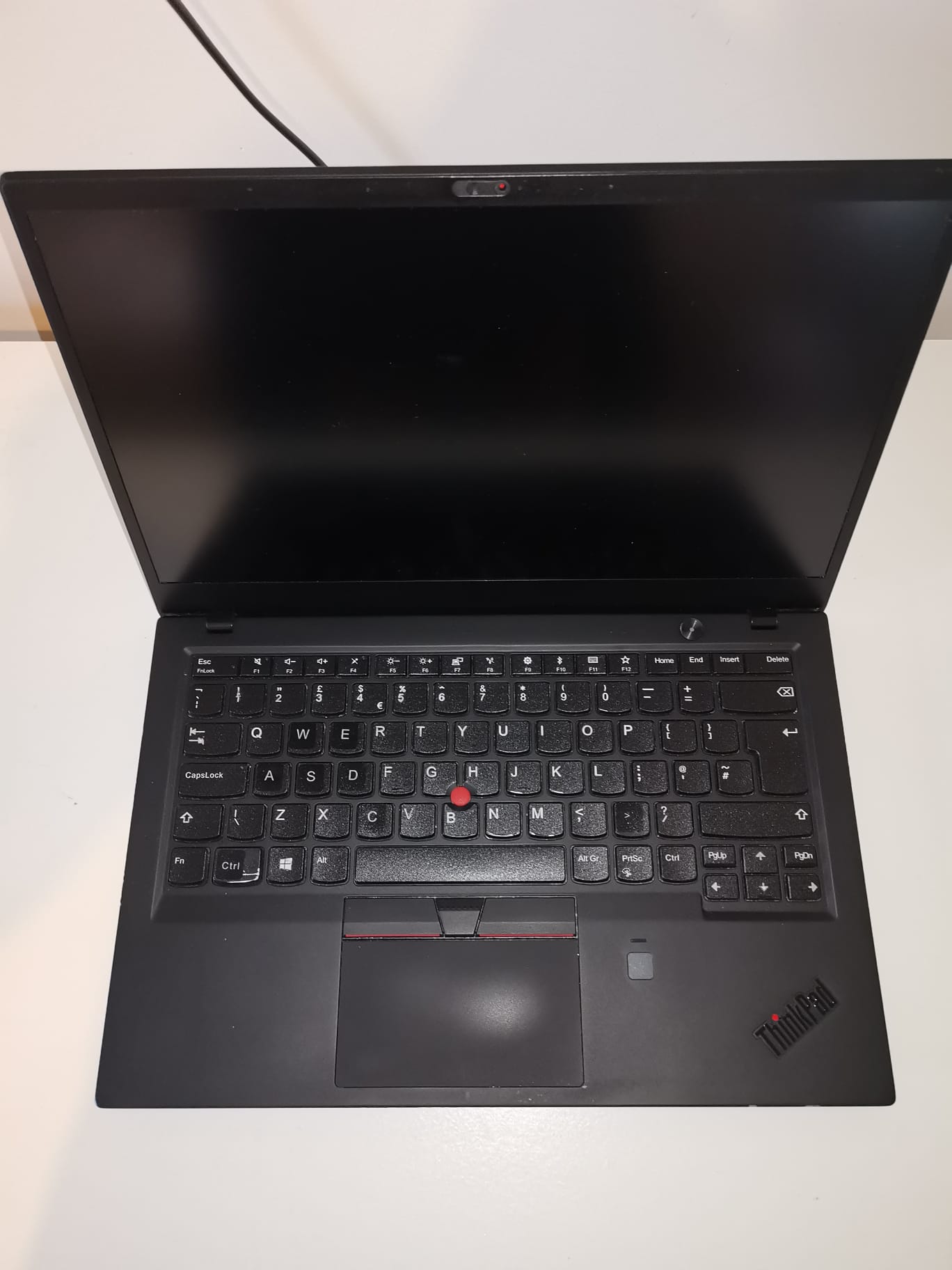 Lenovo ThinkPad X1 Carbon Gen 6 – i5-8350U | 8GB RAM | 512GB SSD | 14” FHD | USB-C | Excellent Condition